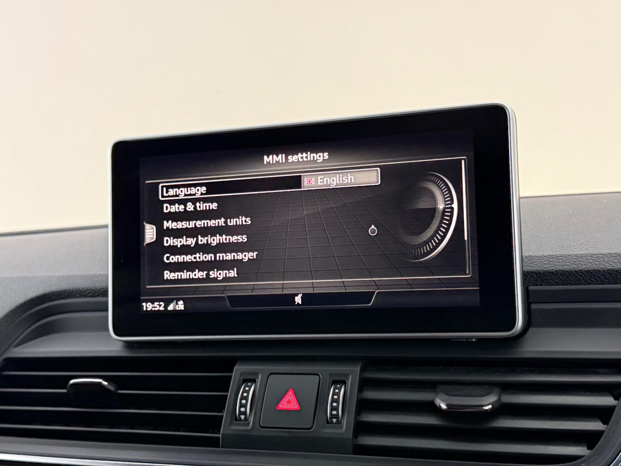 Audi Q5 view 28