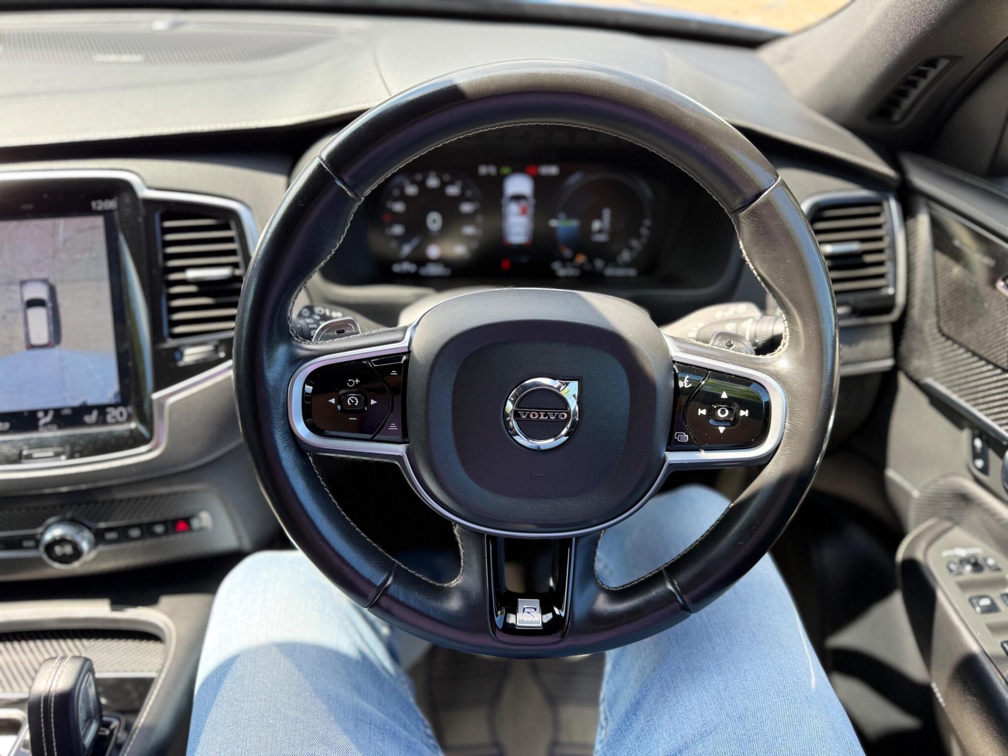 Volvo XC90 view 41