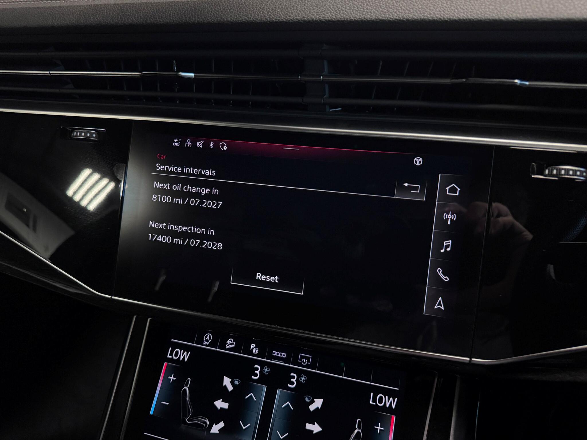 Audi Q8 view 66