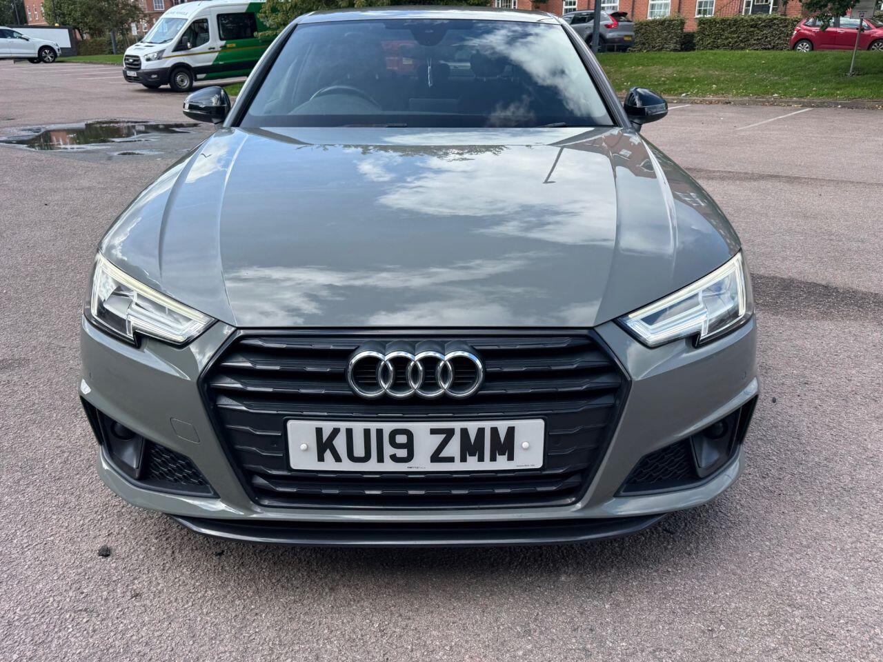 Audi A4 view 14