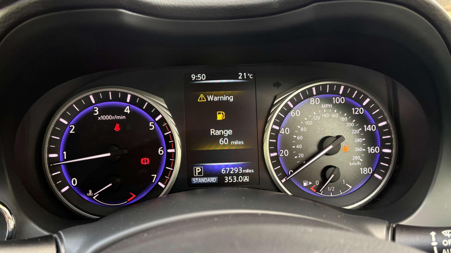 Infiniti Q50 view 15