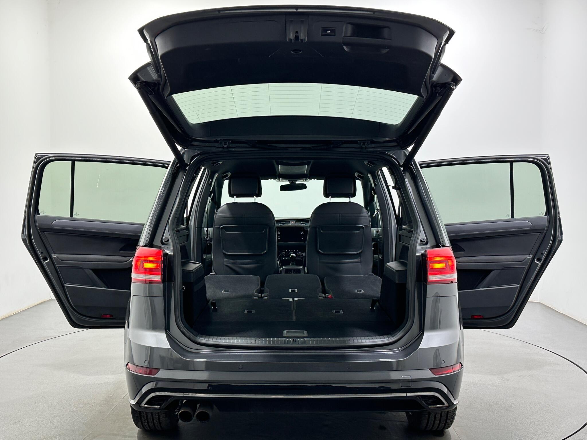 Volkswagen Touran view 46