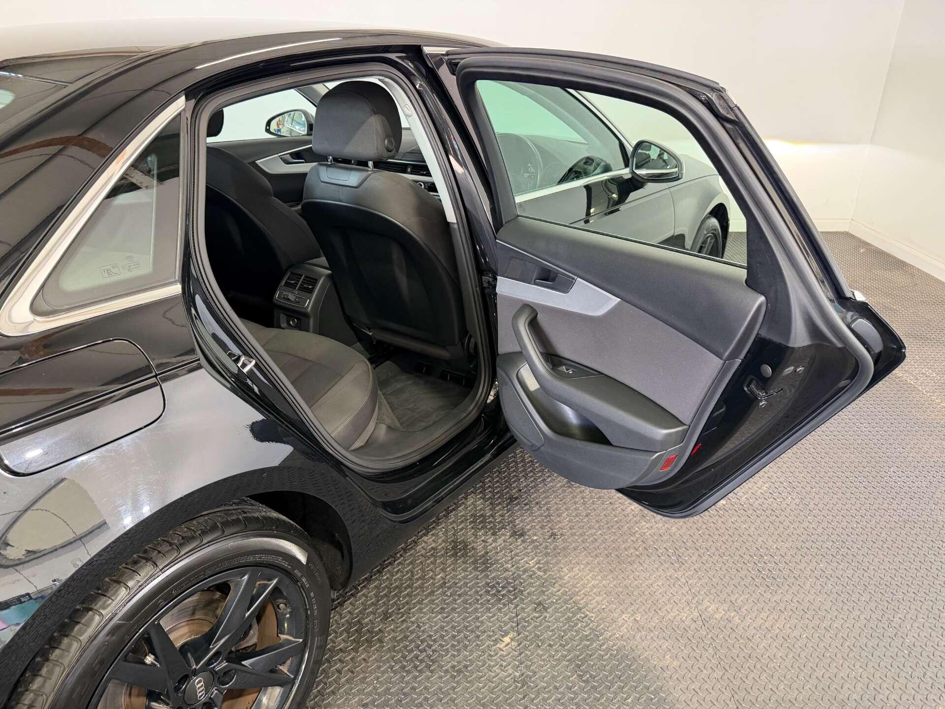 Audi A4 view 53