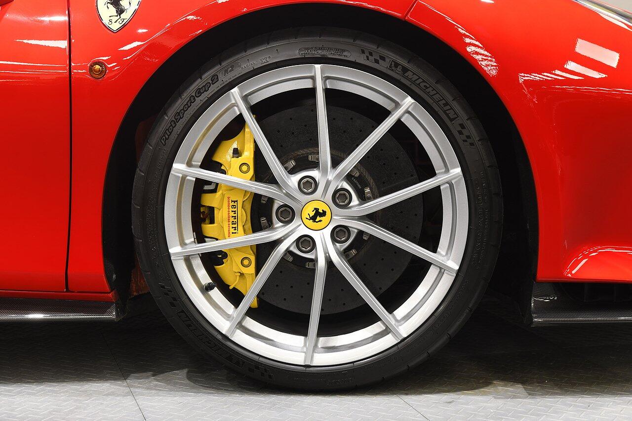 Ferrari 488 view 56
