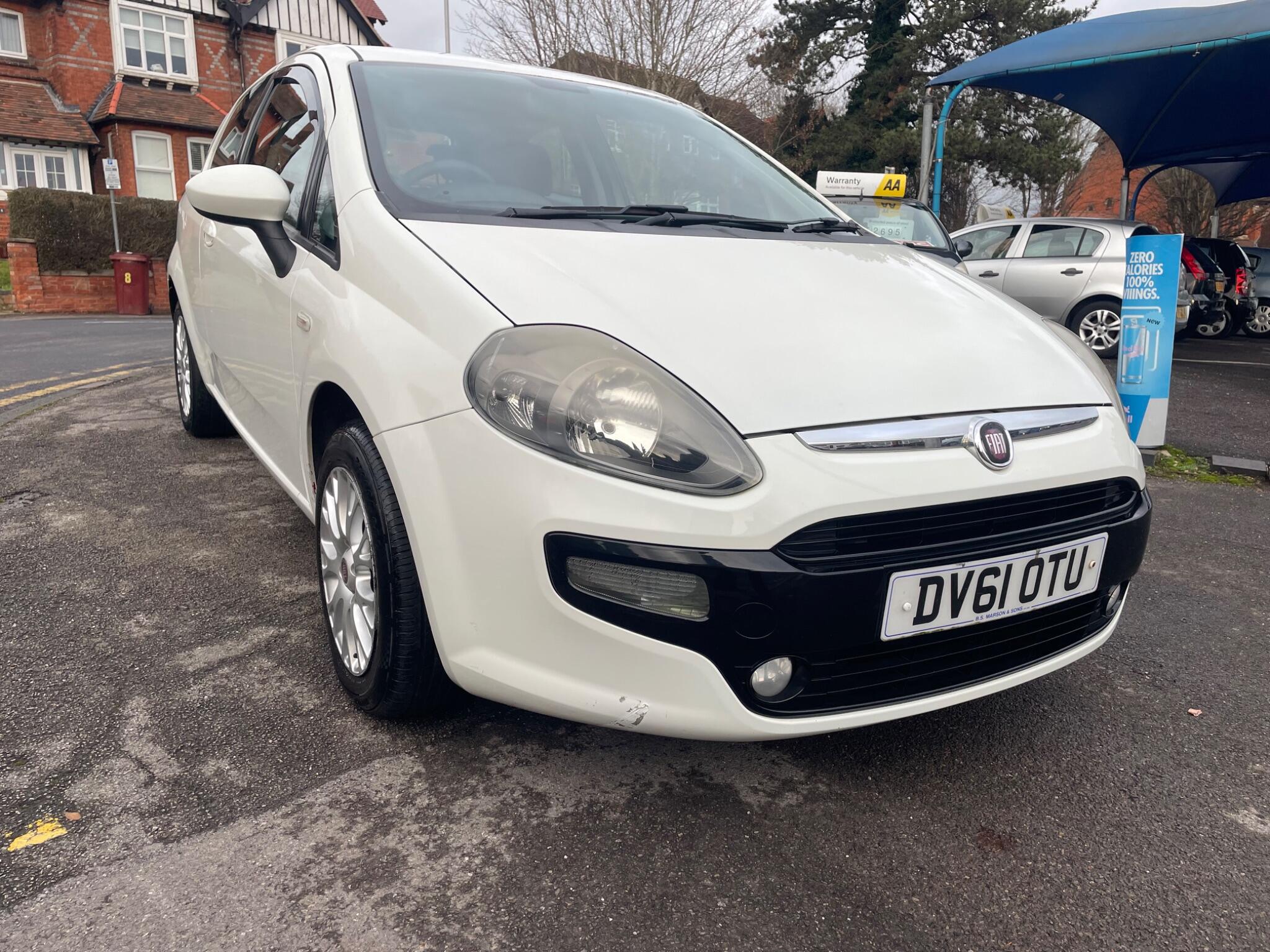 2011 Fiat Punto Evo image 1