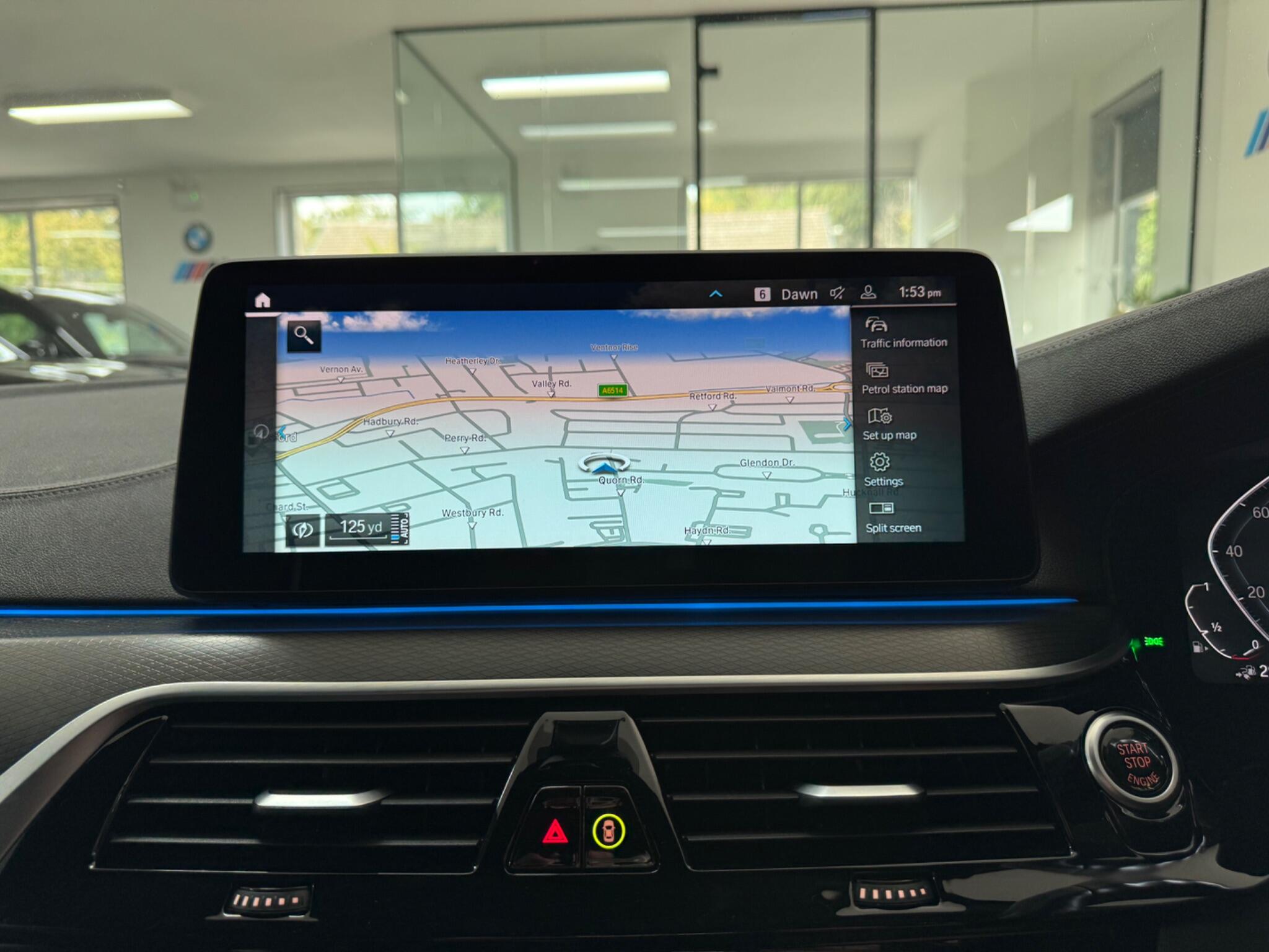 BMW 5 Series view 20