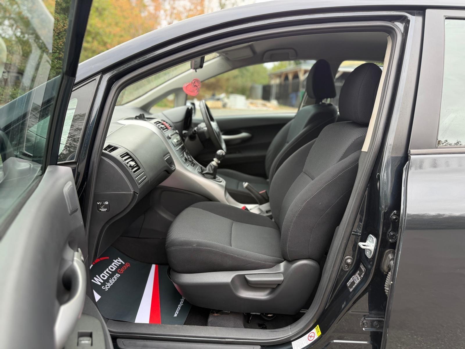 Toyota Auris view 46