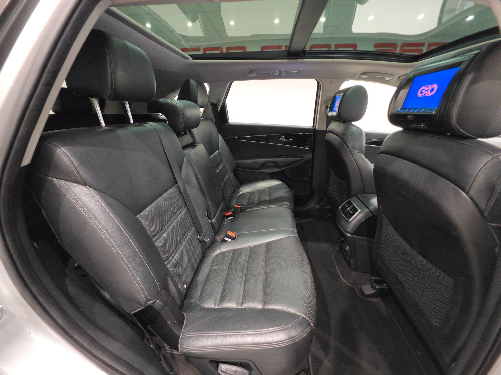 Kia Sorento view 20
