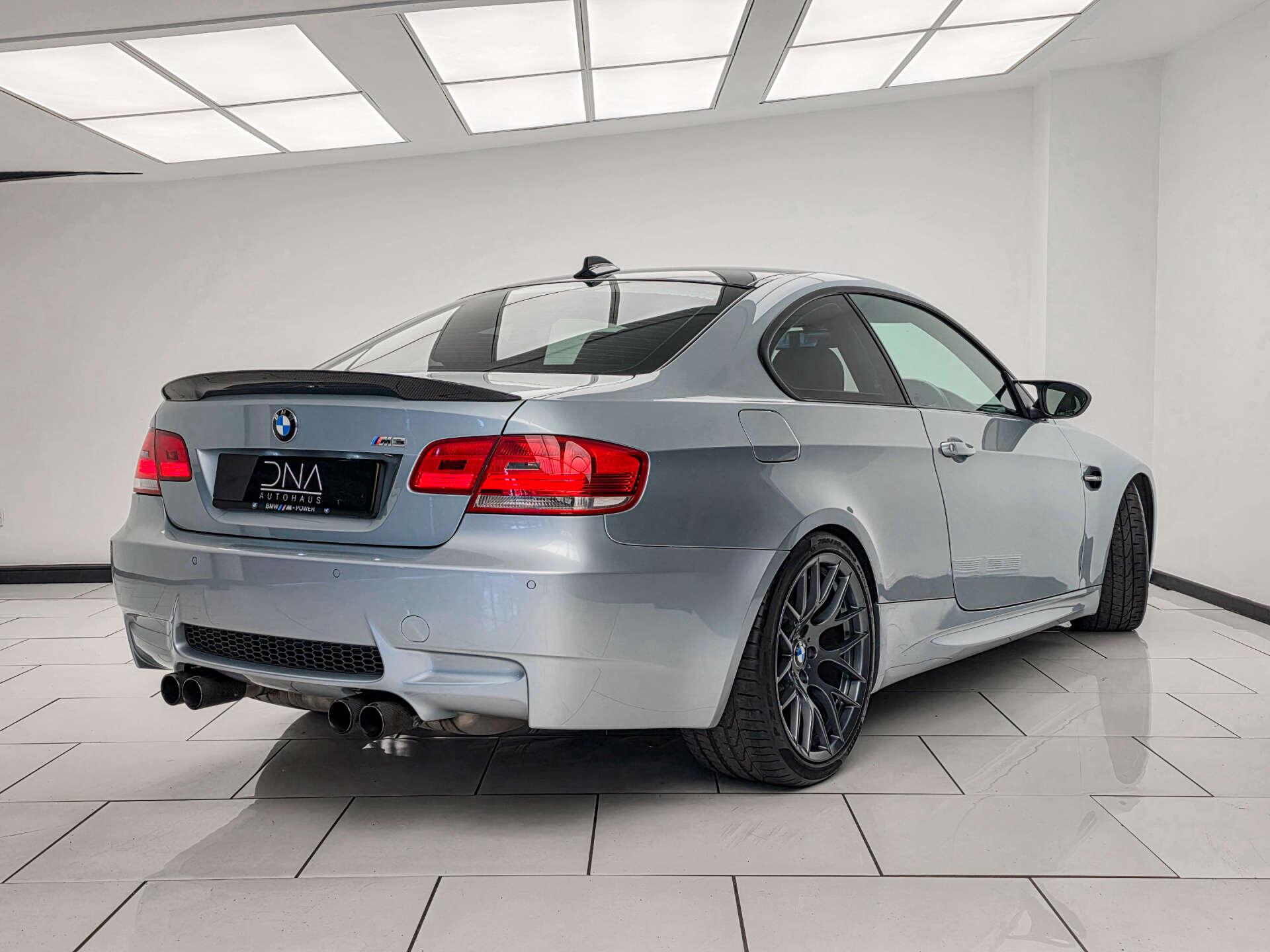 BMW M3 view 3