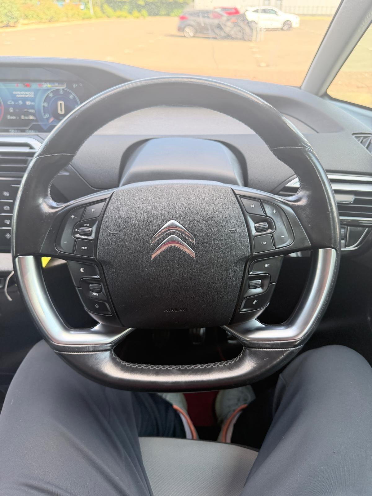 Citroen C4 Picasso view 10