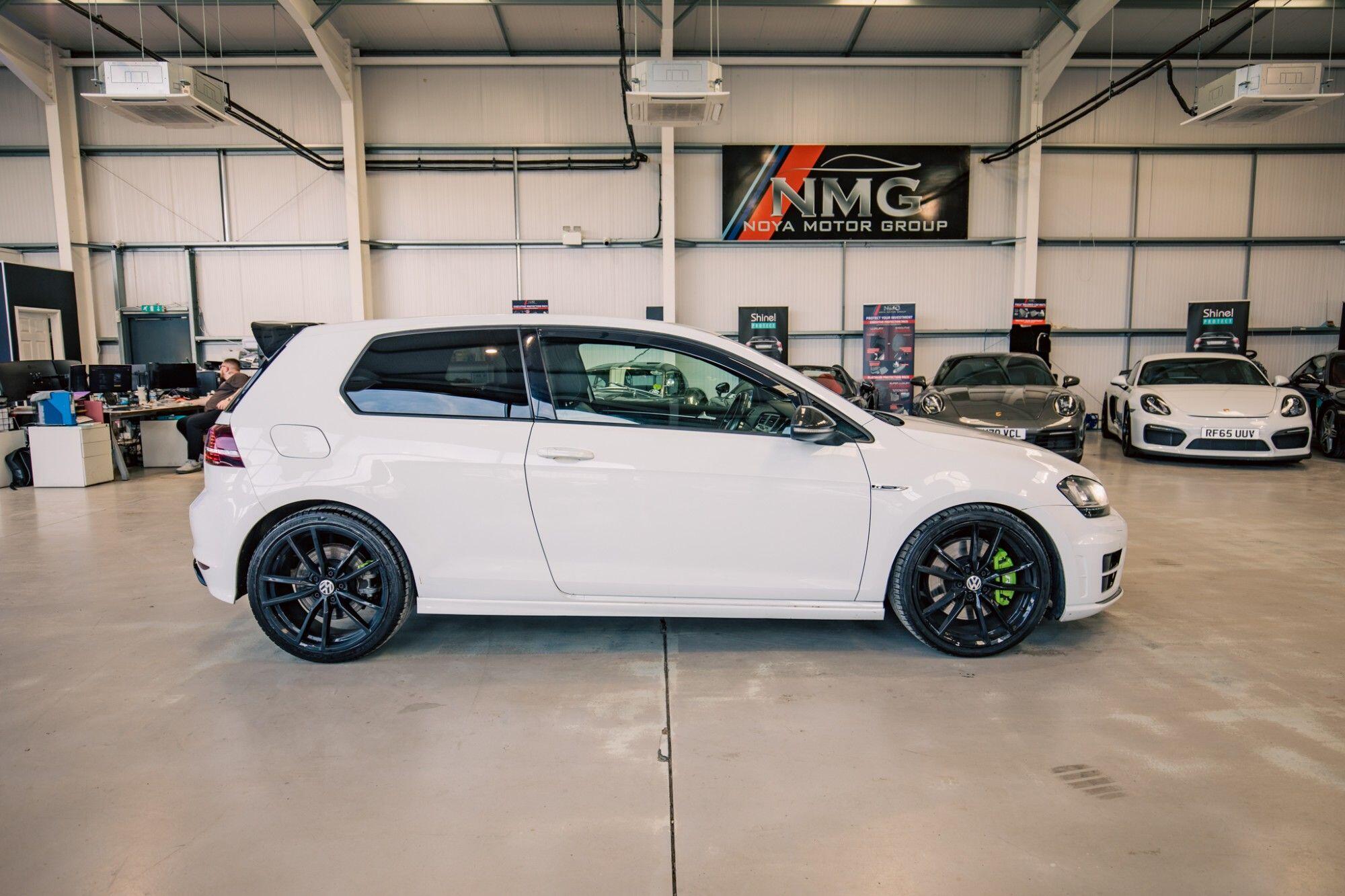 Volkswagen Golf view 20