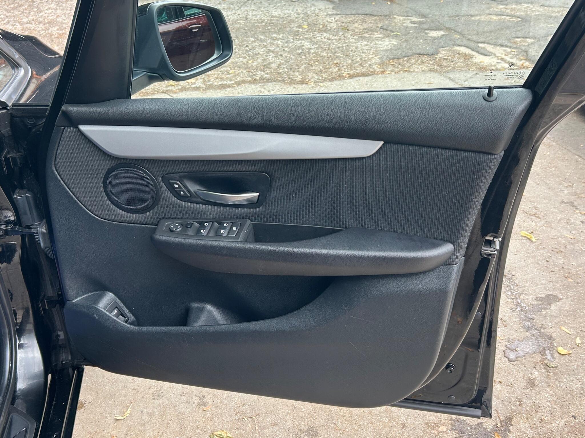BMW 2 Series view 41