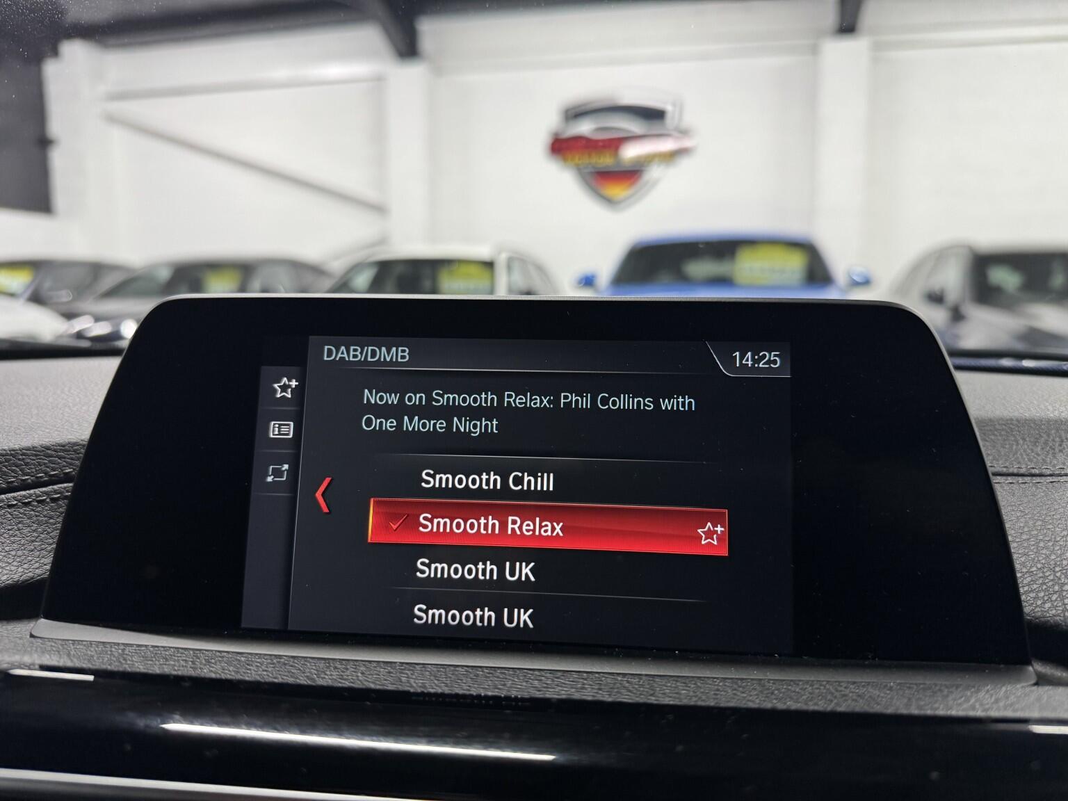 BMW 3 Series view 23
