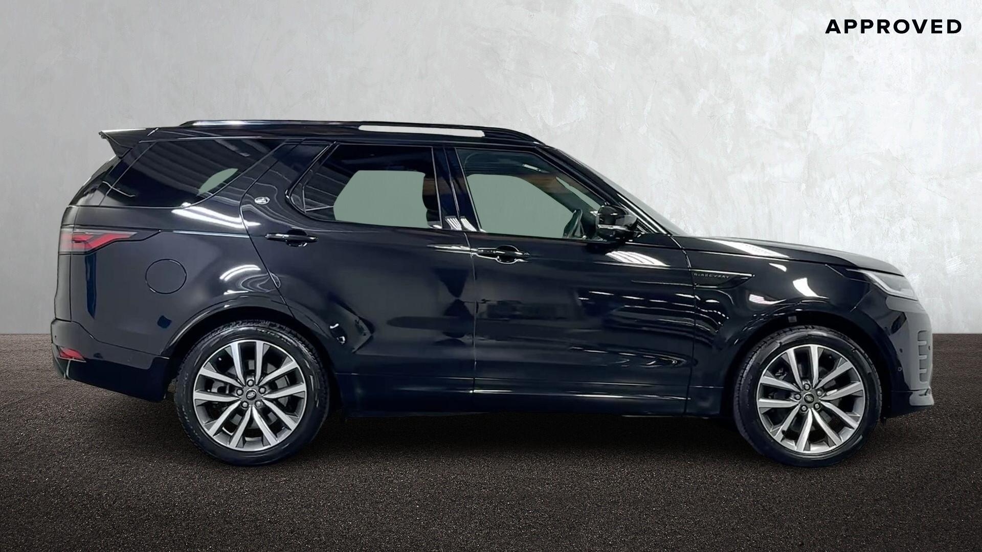 Land Rover Discovery view 5