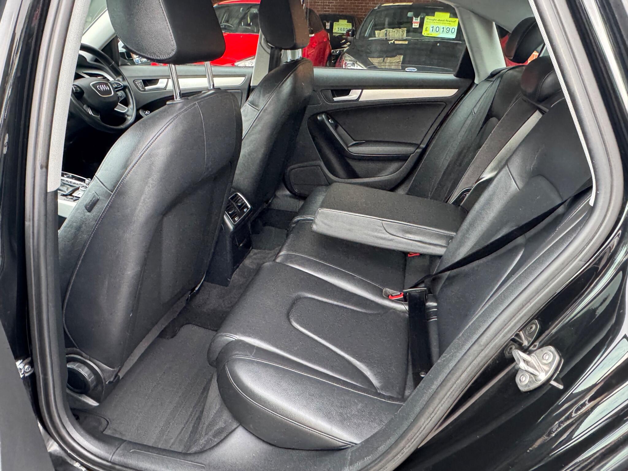 Audi A4 view 8