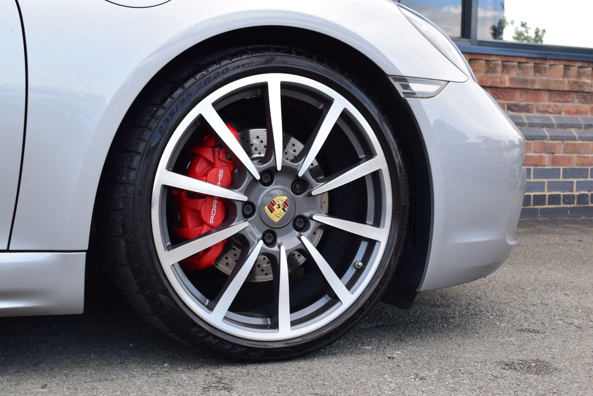 Porsche Cayman view 48
