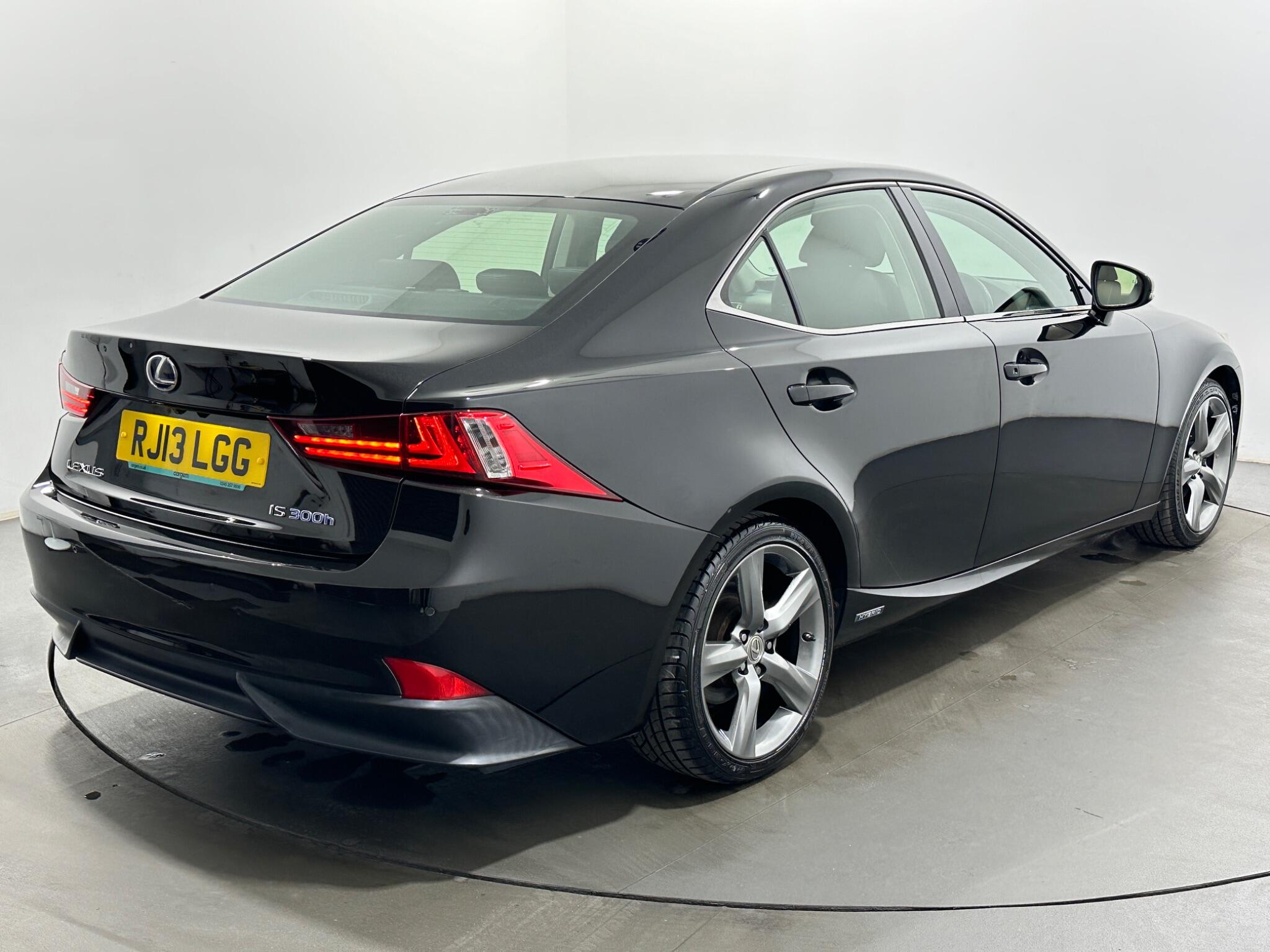 Lexus Is view 53