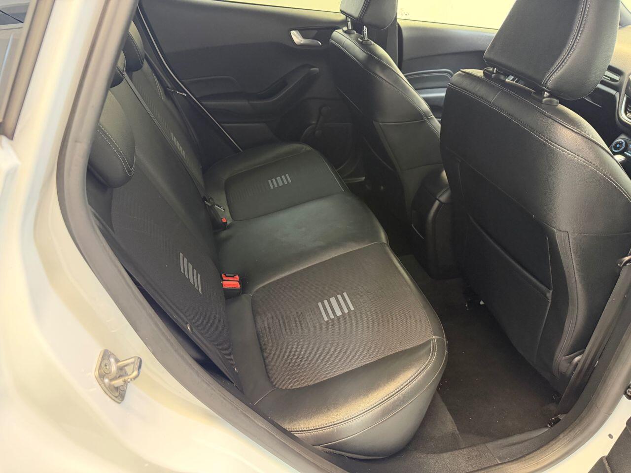 Ford Fiesta view 44