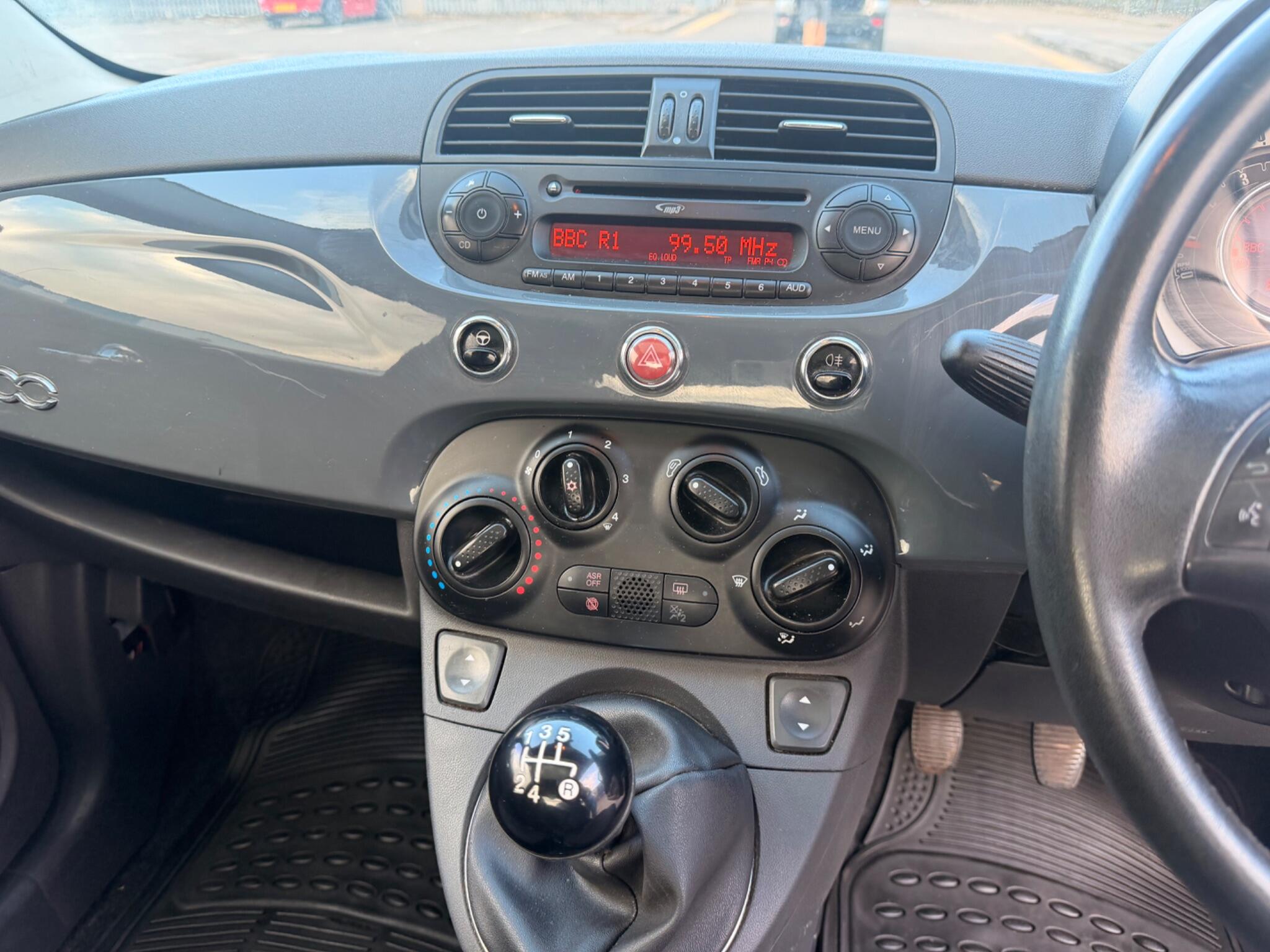 Fiat 500 view 32