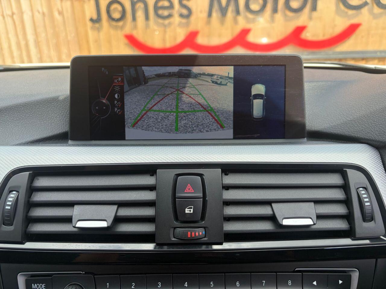 BMW 3 Series view 28