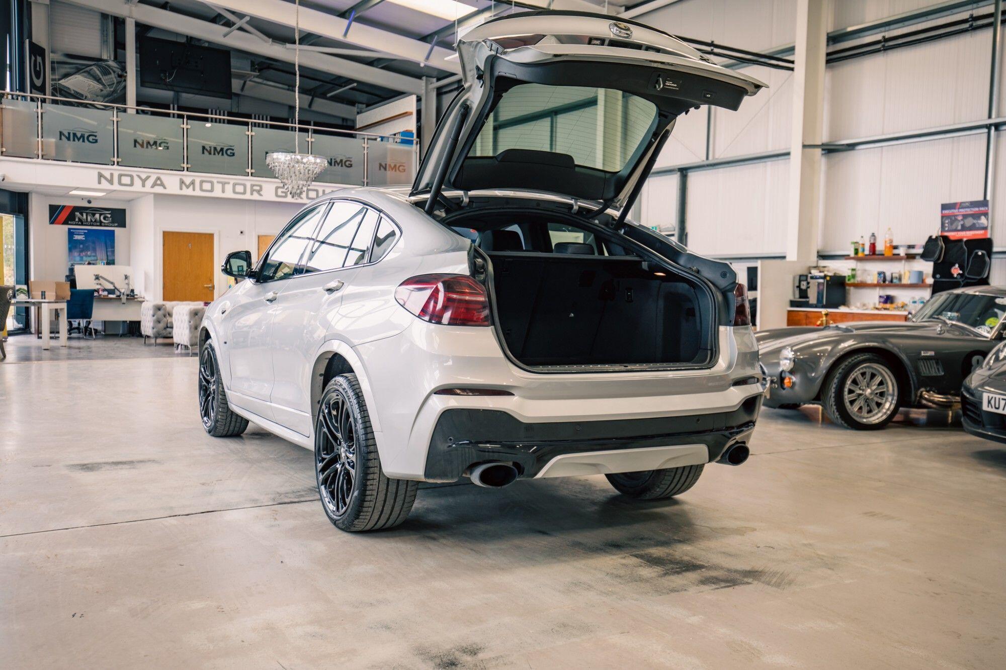 BMW X4 view 30
