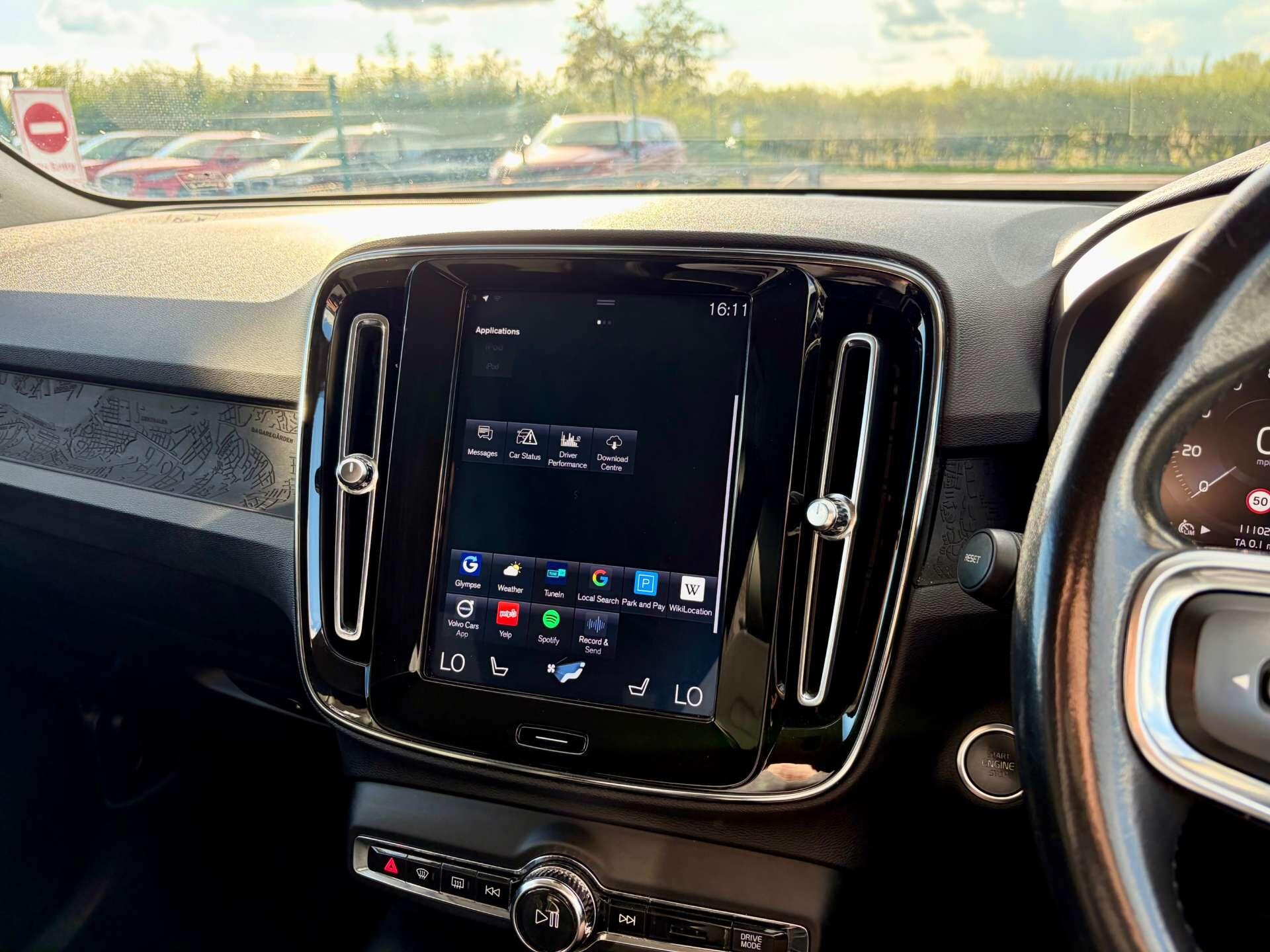 Volvo XC40 view 43