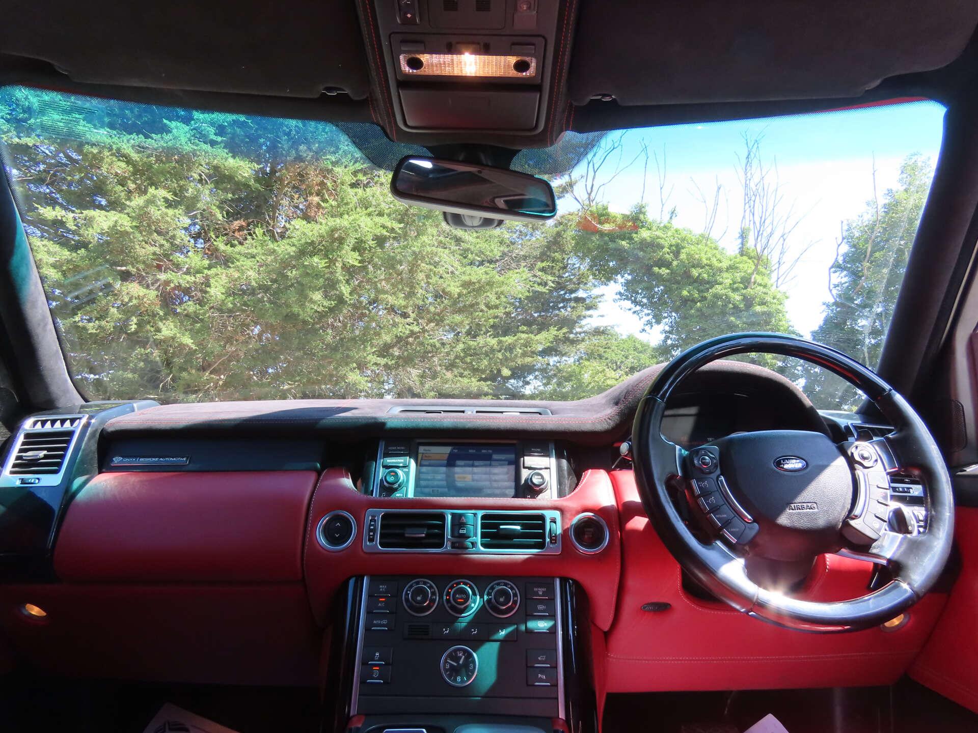 Land Rover Range Rover view 12