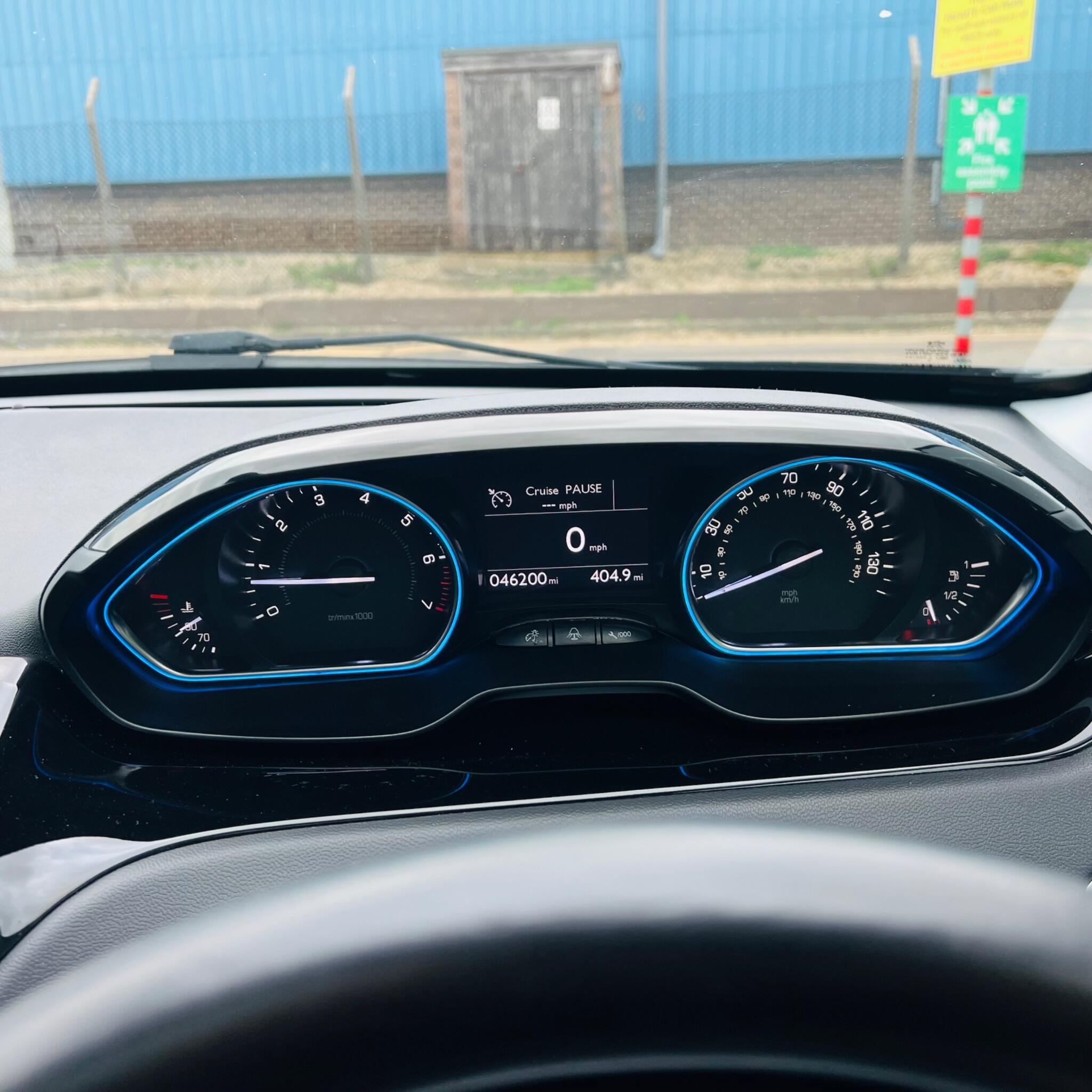Peugeot 208 view 21