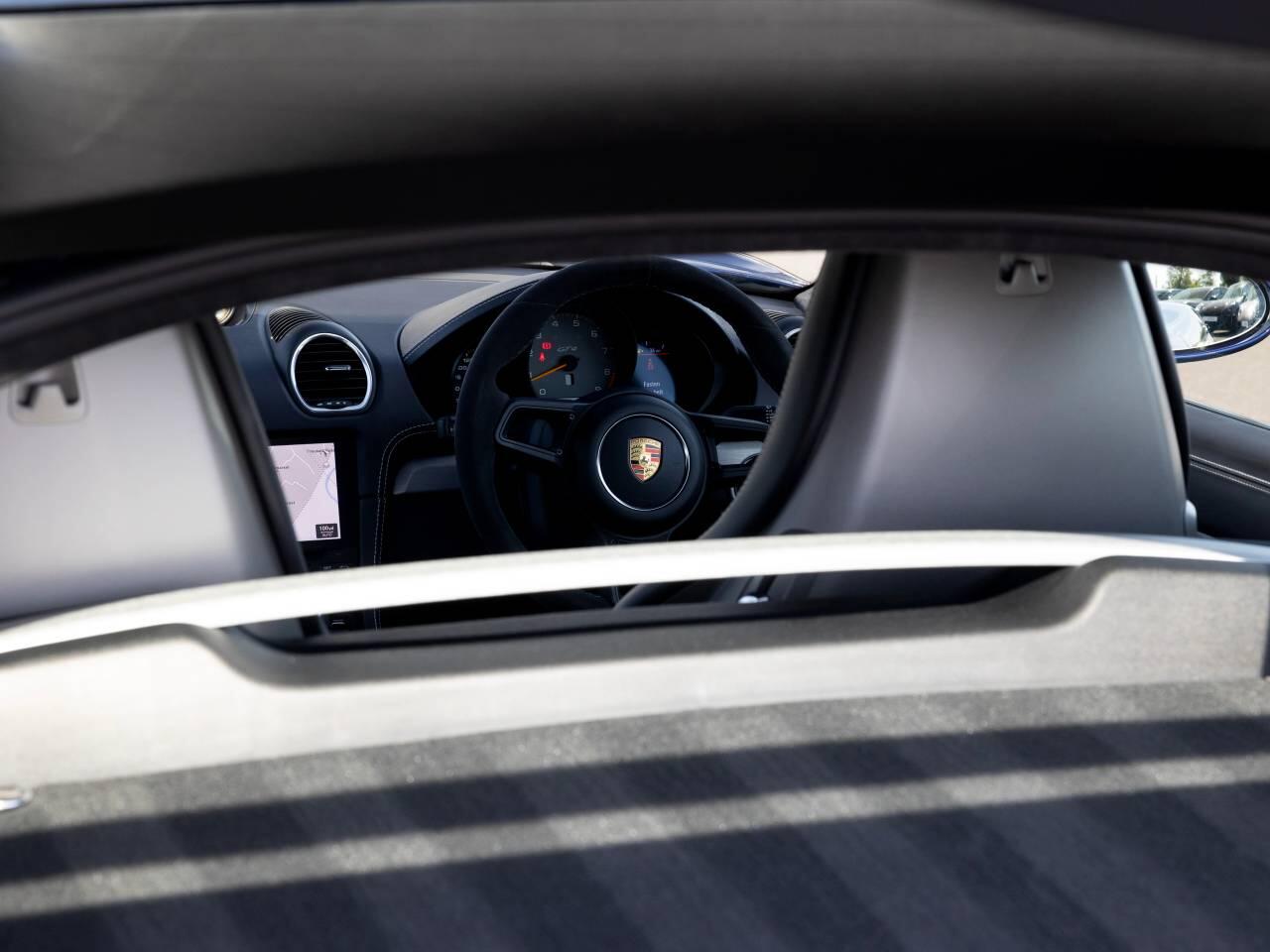 Porsche Cayman view 35