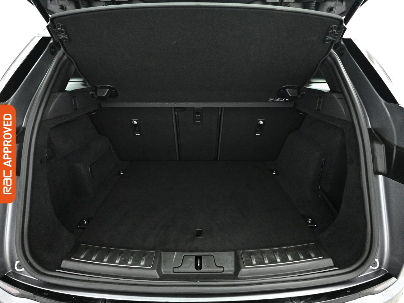 Land Rover Range Rover Evoque view 26