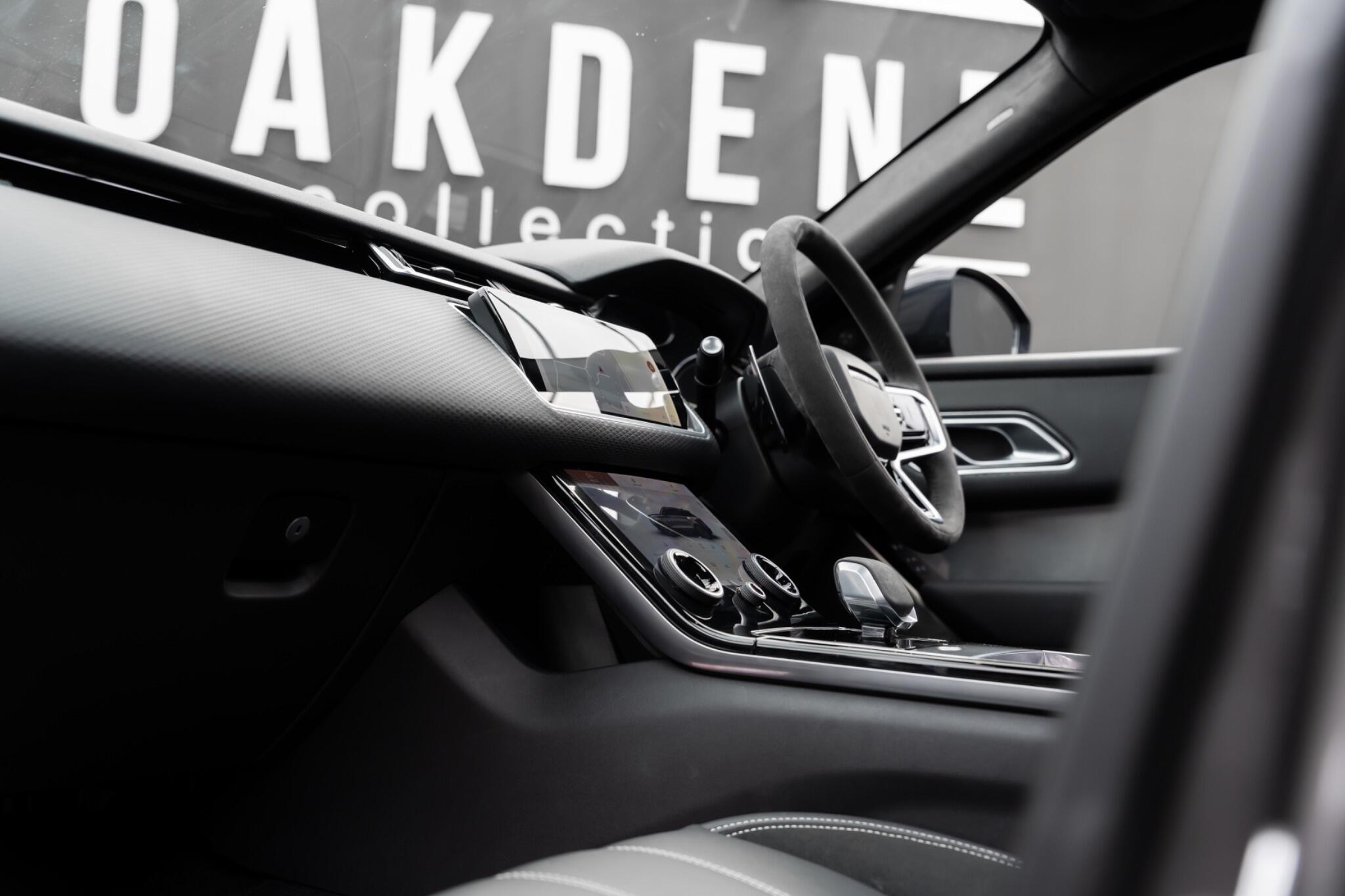 Land Rover Range Rover Velar view 27