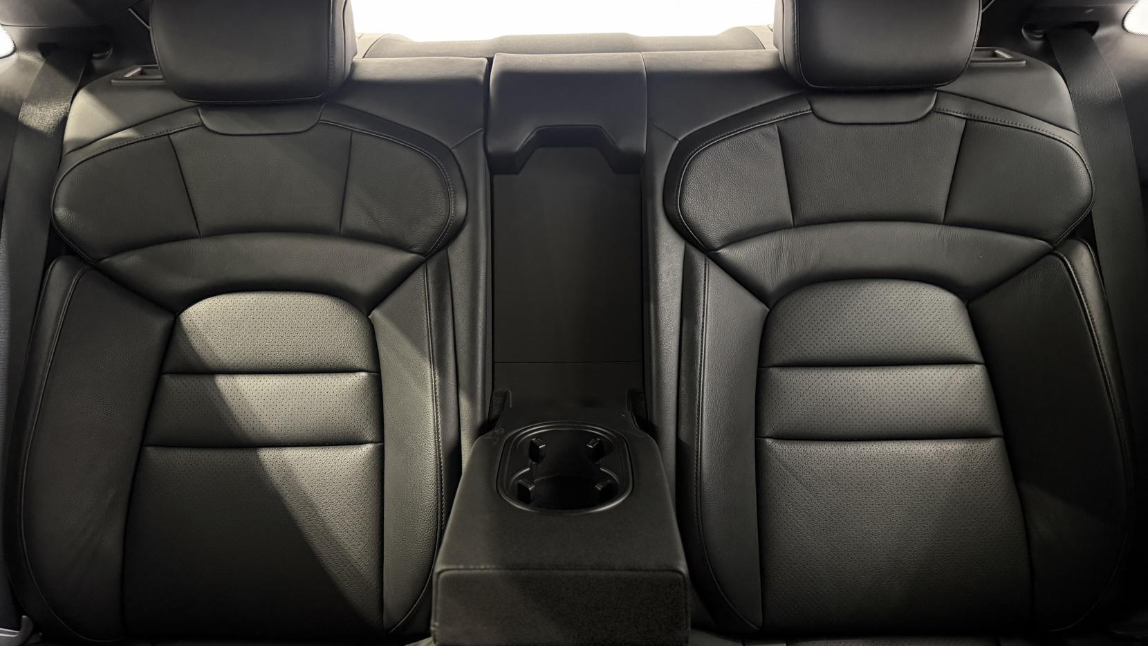 Porsche Taycan view 10