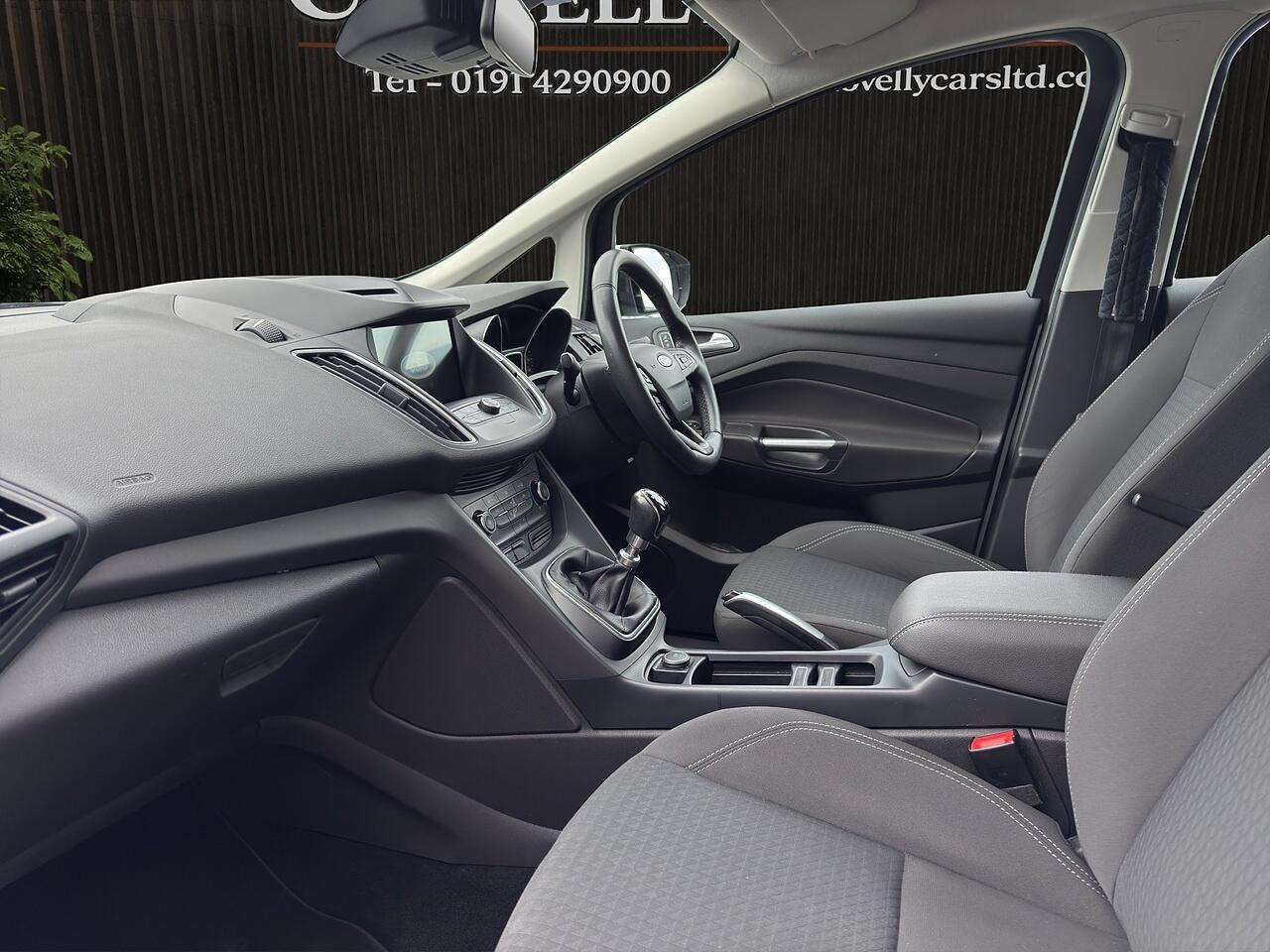 Ford C-Max view 36