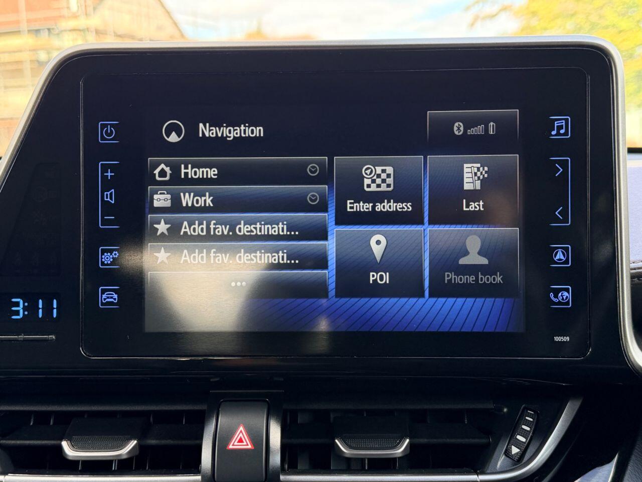 Toyota C-HR view 38