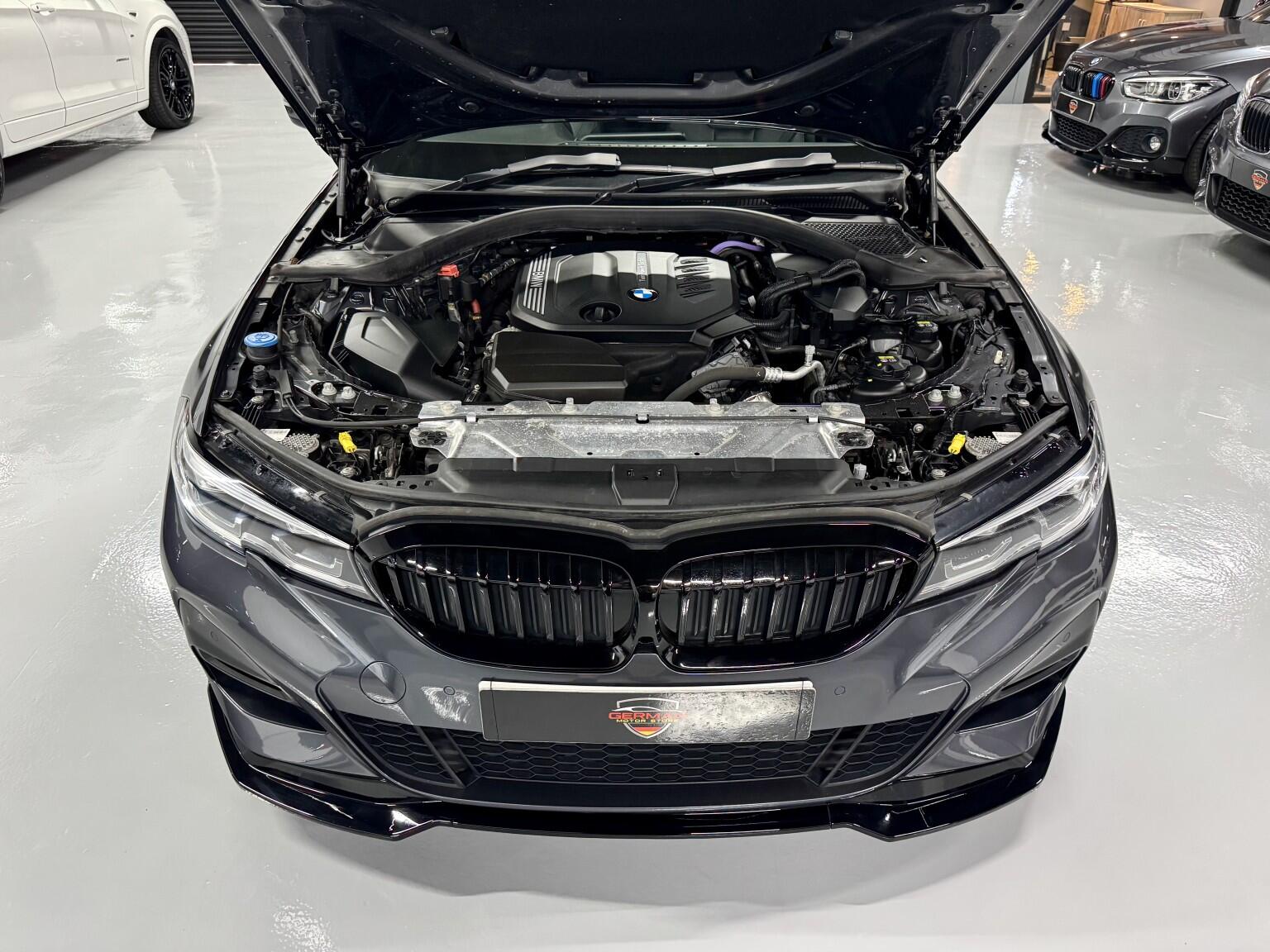 BMW 3 Series view 36