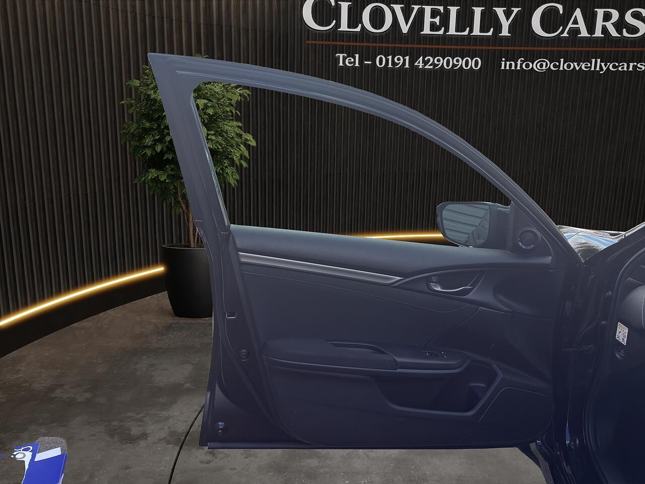 Honda Civic view 34