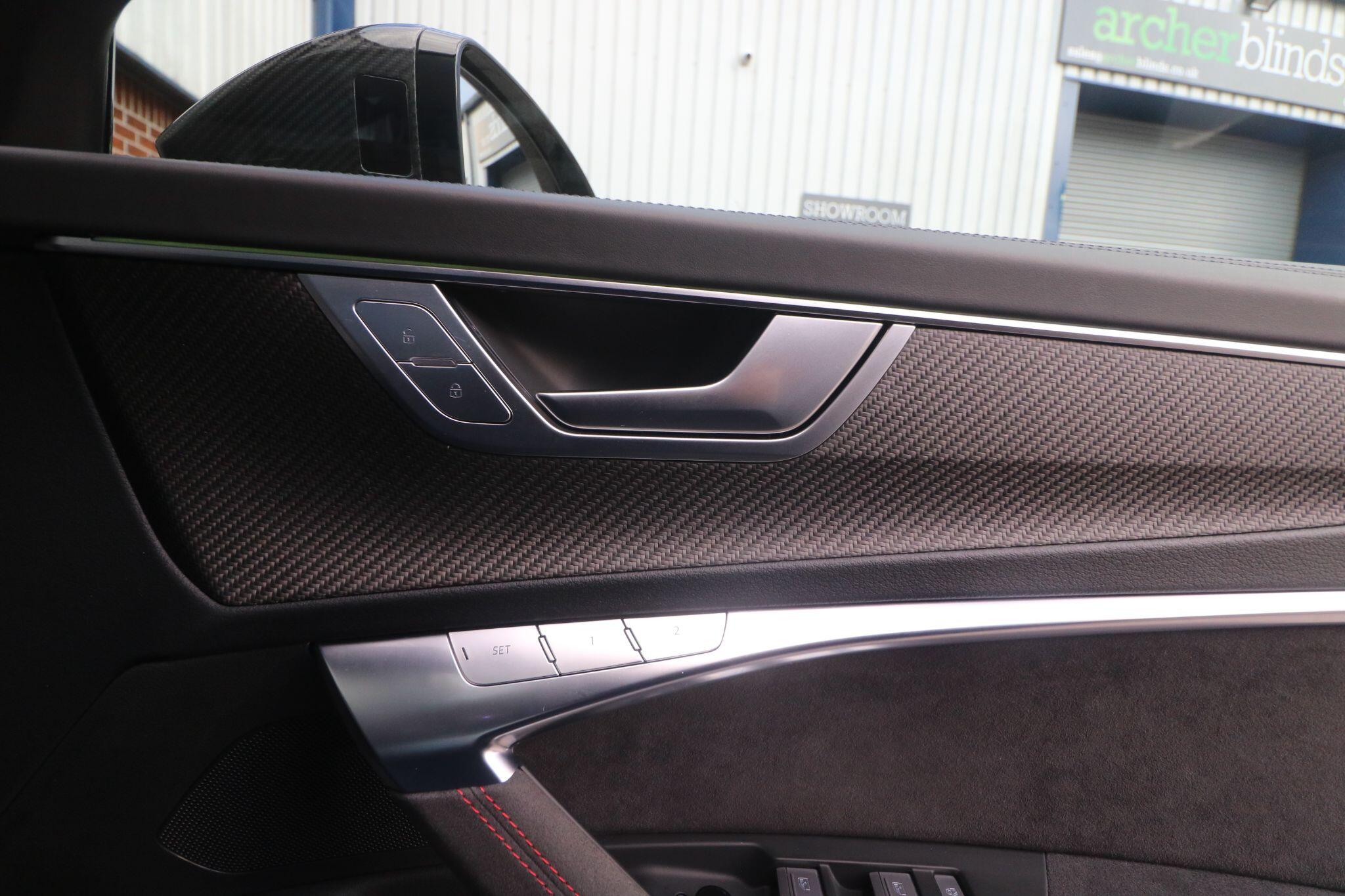 Audi RS6 view 19