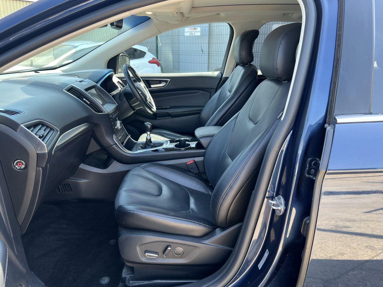 Ford Edge view 28