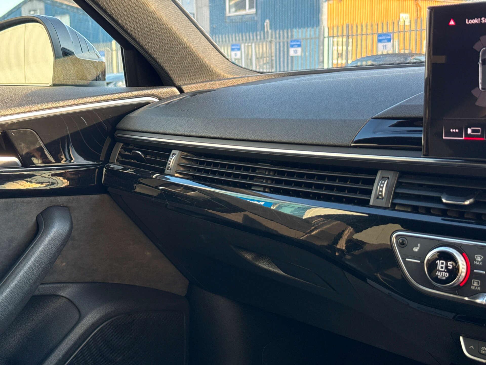 Audi A4 Avant view 60