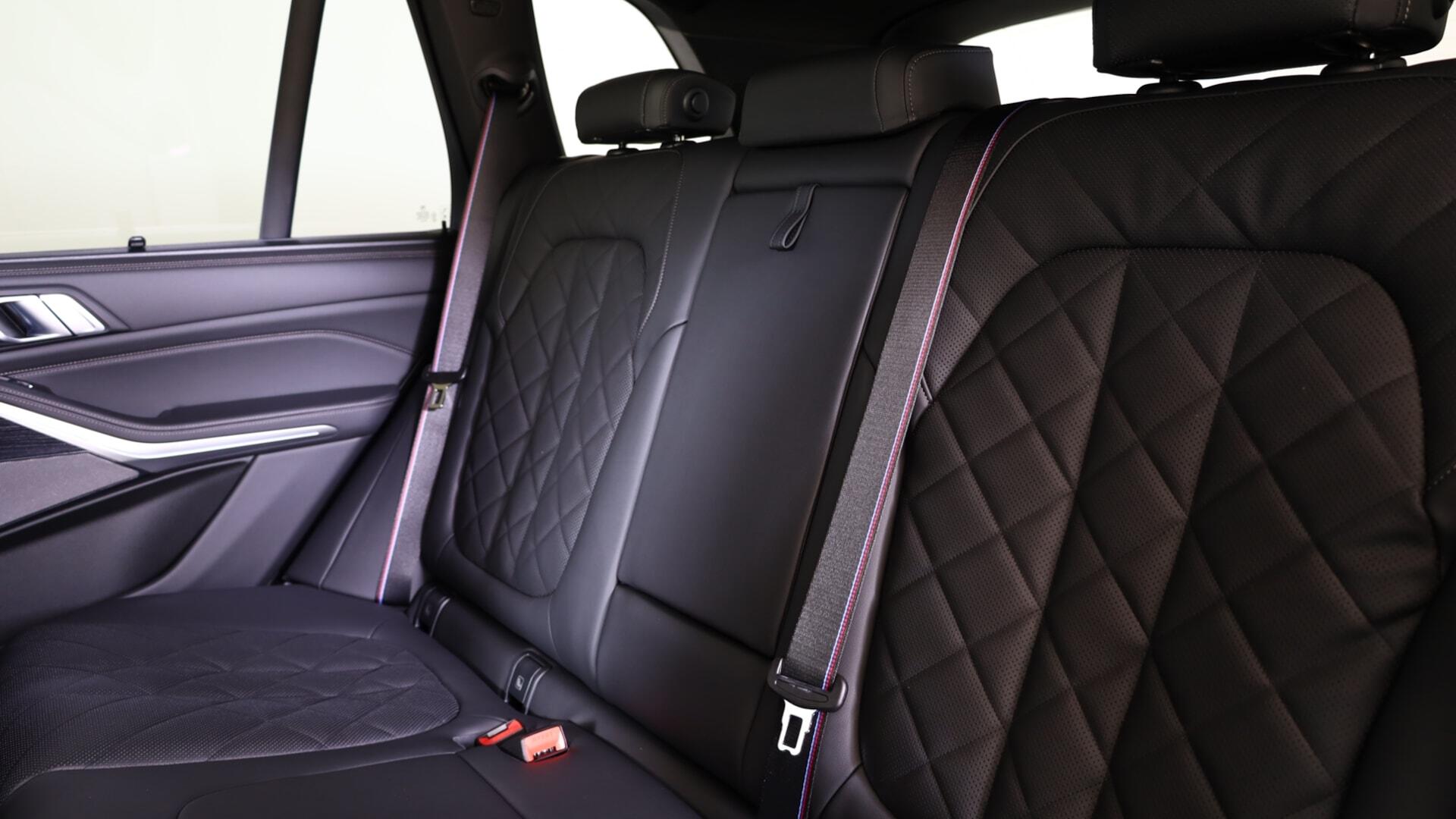 BMW X5 view 12