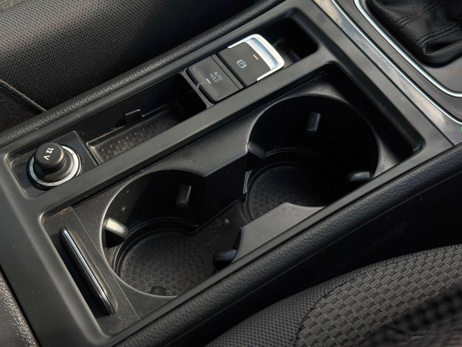 Volkswagen Golf view 63