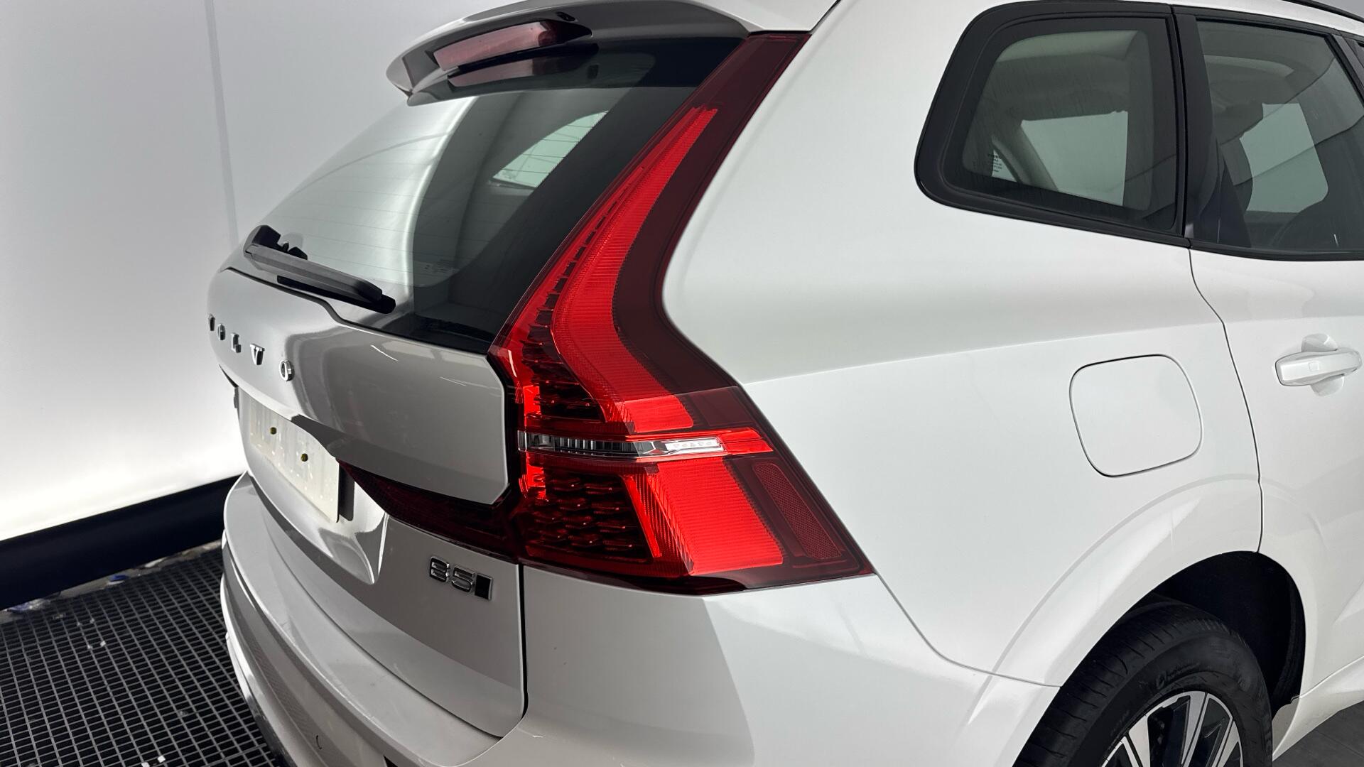 Volvo XC60 view 21