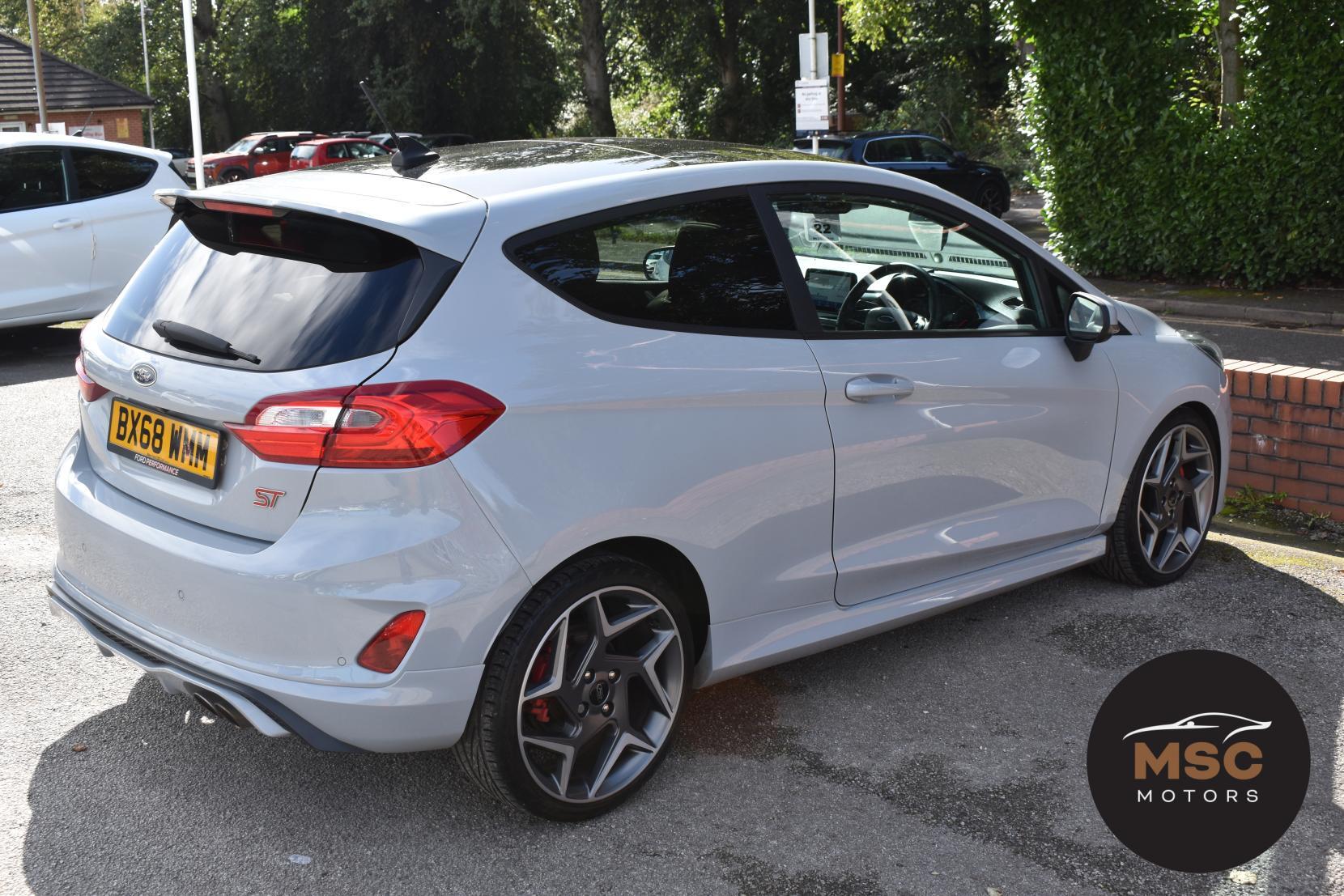 Ford Fiesta view 17
