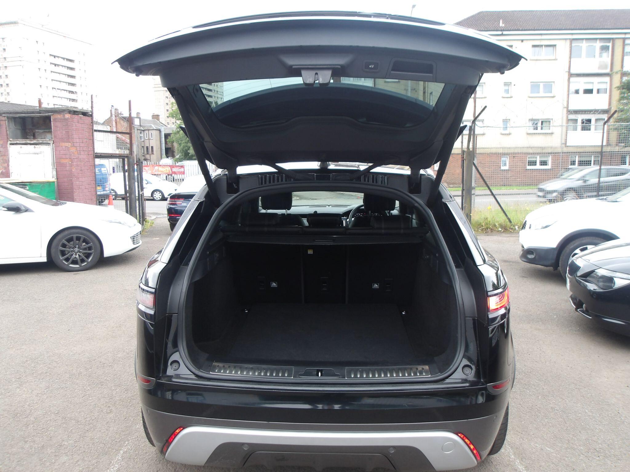 Land Rover Range Rover Velar view 14