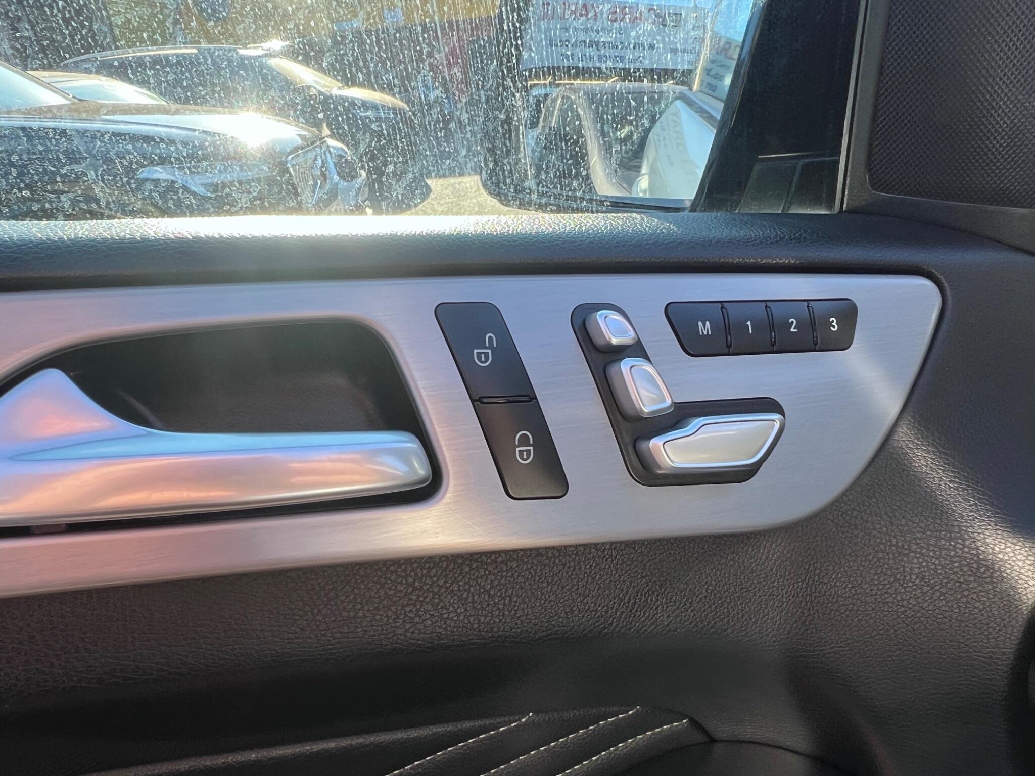 Mercedes-Benz Gle view 36
