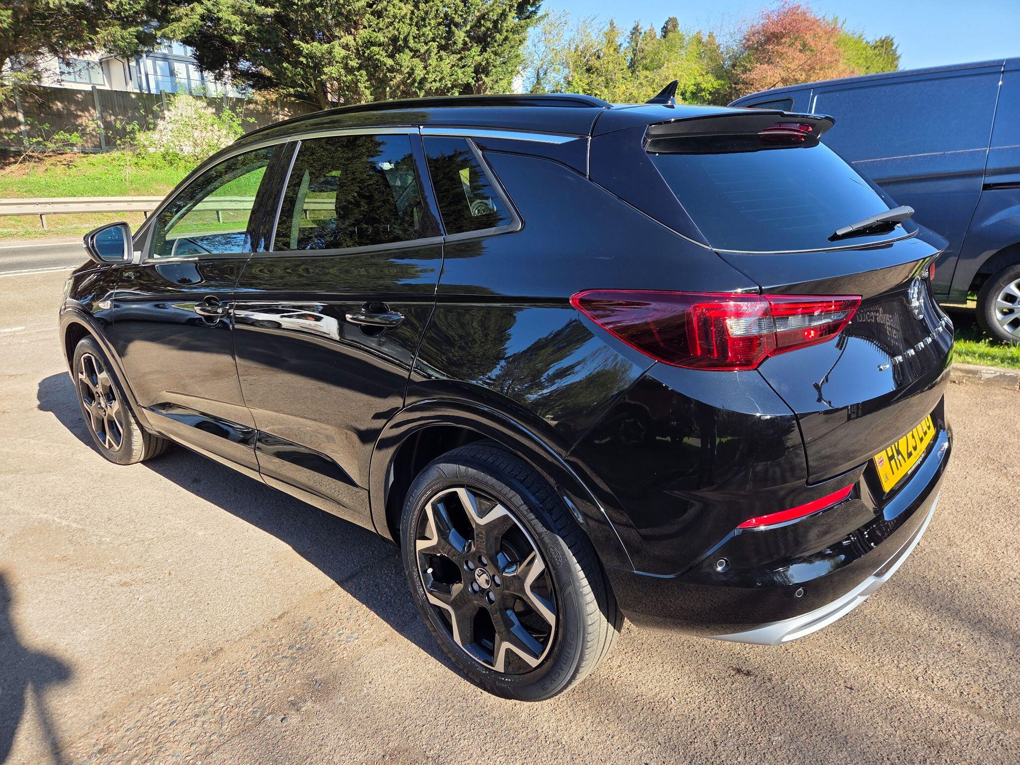 Vauxhall Grandland view 14