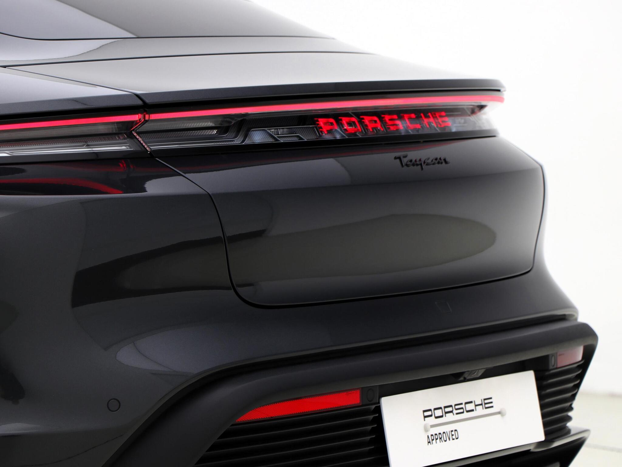 Porsche Taycan view 19