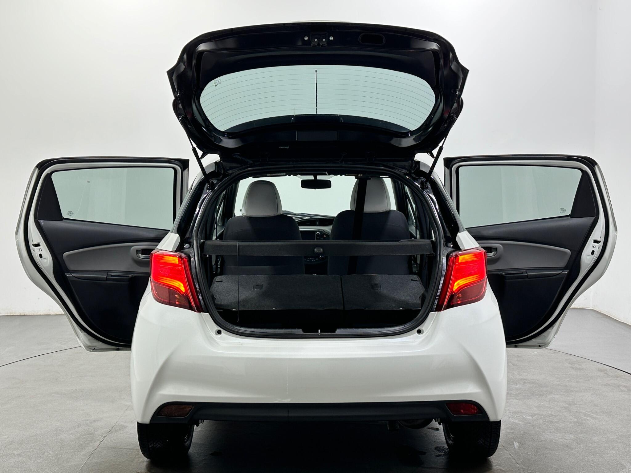 Toyota Yaris view 41
