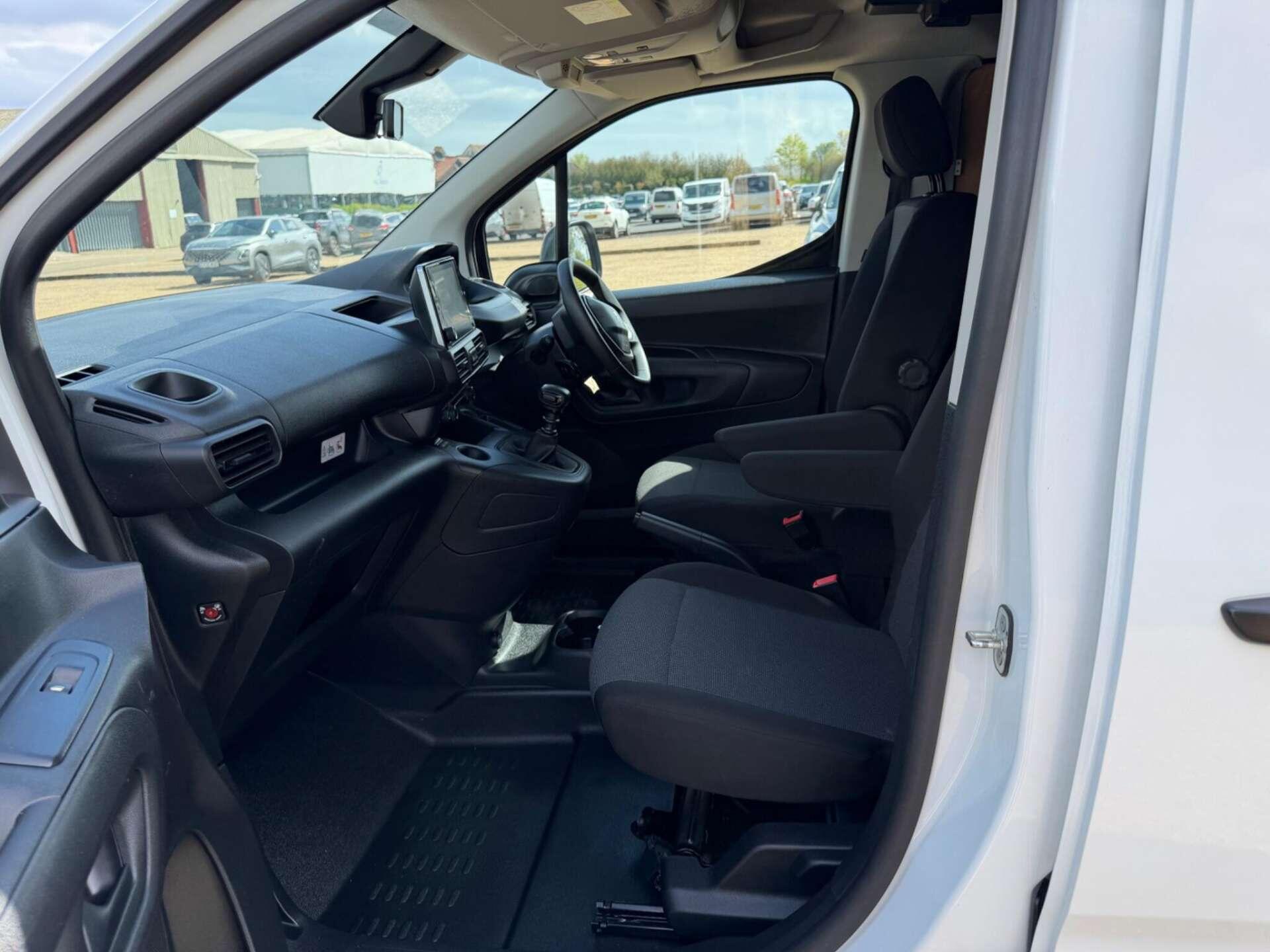 Peugeot Partner view 15