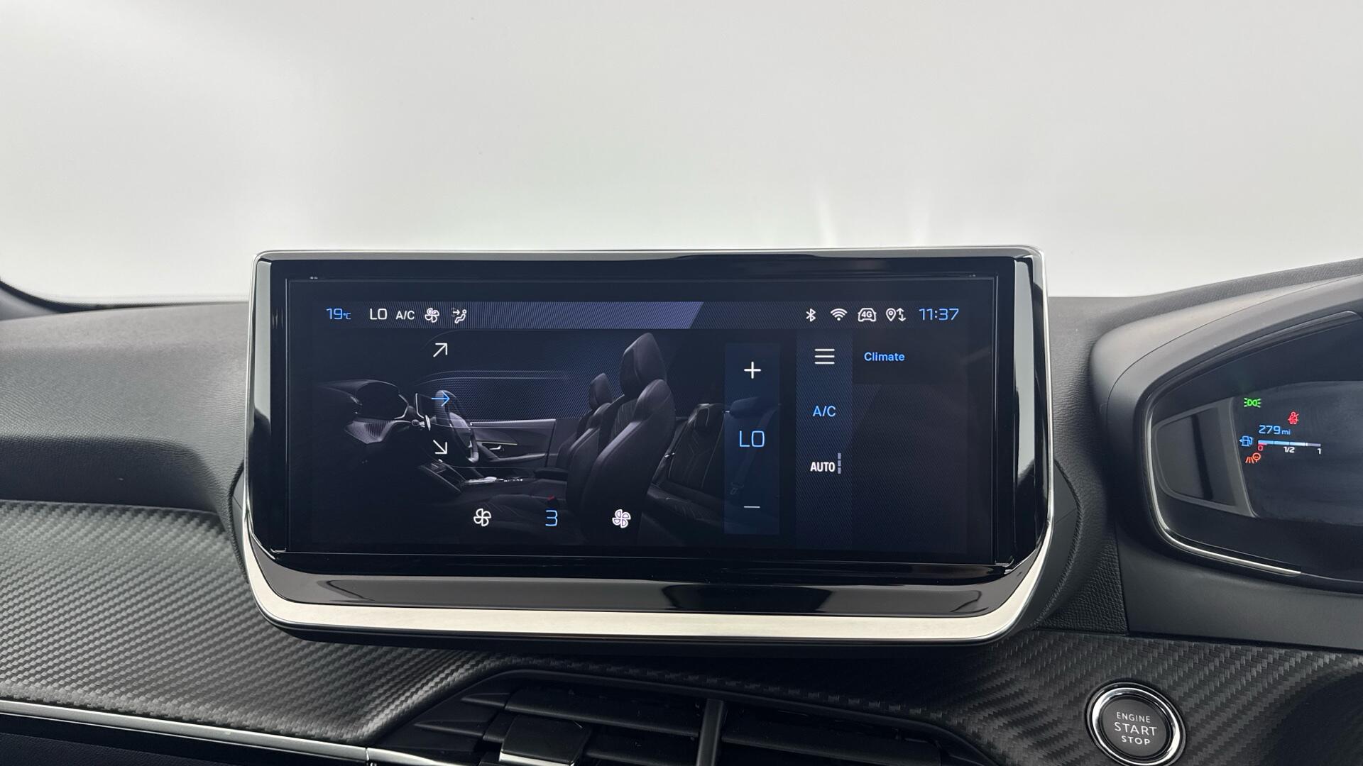 Peugeot 2008 view 38